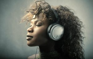 Best Headphones Under $300 - headphonage.com